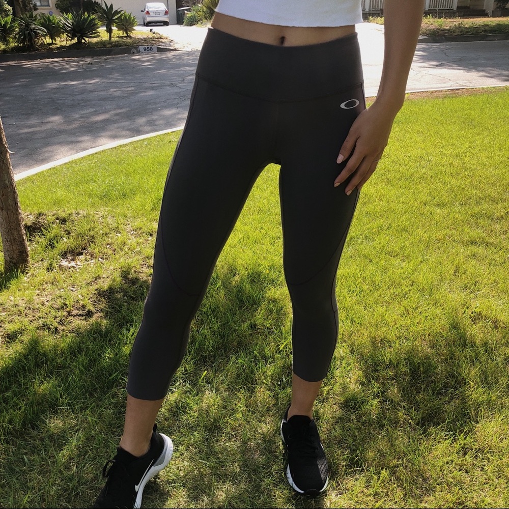oakley gray/purple workout leggings